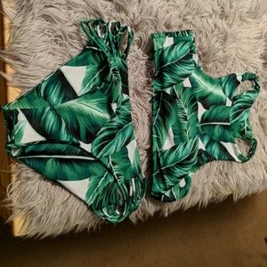 Palm print two piece